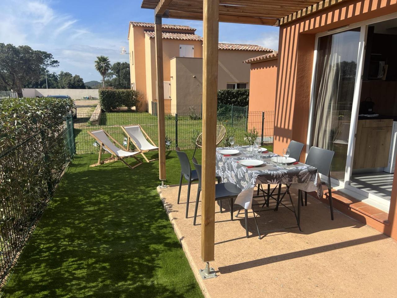 Mini Villa 4-6 Pers. Les Hameaux De Saint Cyprien 르씨 외부 사진